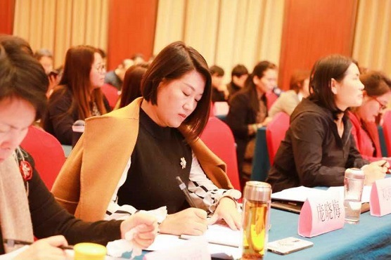 延安市政协委员庞晓梅：给予教育更多的爱与(87268)-20201029080900.jpg