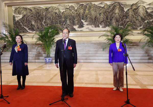 1月25日上午，省政协十二届四次会议举行(195708)-20210125144132.jpg