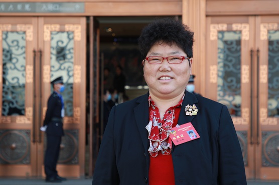 张小玲委员  记者  李荣 摄(225473)-20210302090023.jpg