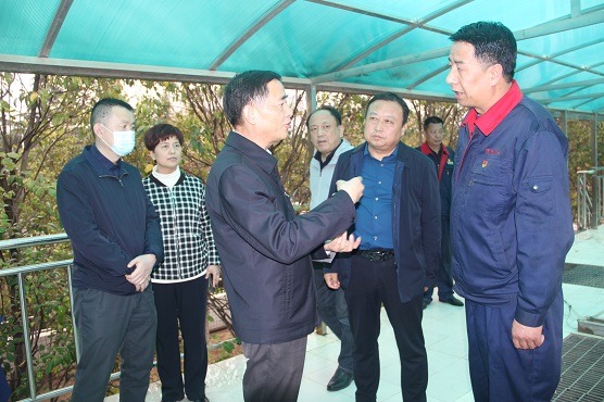 3月30日，人资环委围绕“我省黄河流域水资源节约集约利用”专题在渭南污水处理厂调研.JPG