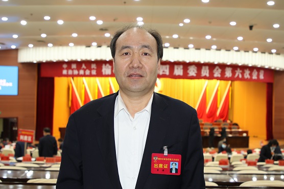 （居中 热点建言2）李源委员：个性化解决(277189)-20210421084346.jpg