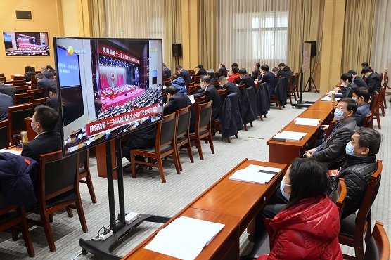 省政协委员们在住地通过视频方式“云列席”(500918)-20220120081450.jpeg