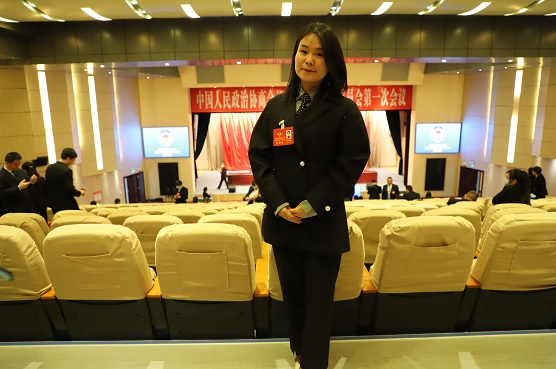 商洛市政协委员、洛南县民政局副局长孙娟娟(550119)-20220401084934.jpg