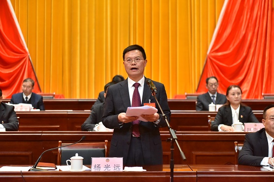 （头条 主席访谈 没话筒栏题 左上）延安(655172)-20220721073525.jpg
