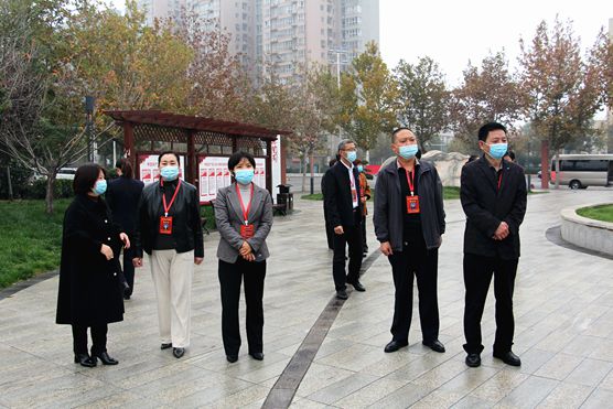 大荔县政协副主席张红娟（左3）带案视察城(797034)-20230115074651.jpg