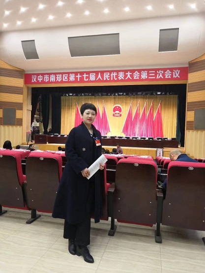 记者走基层（委员风采）赵红：让汉调桄桄在(955866)-20230804085221.jpg