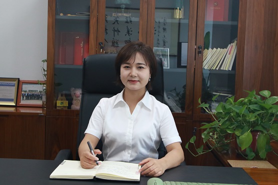（倒头条 委员风采）左晓莉委员：立足金融(974068)-20230831084017.jpg