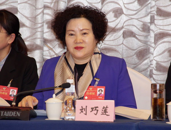 【热点建言】刘巧莲委员：中小企业数字化转(1095965)-20240129121521.jpg