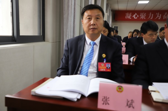 热点建言2：张斌委员 记者 王斌 摄(1110300)-20240220090509.jpg