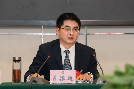 榆林市政协主席曾德超在参加分组讨论时寄语(1113881)-20240222085028.jpg