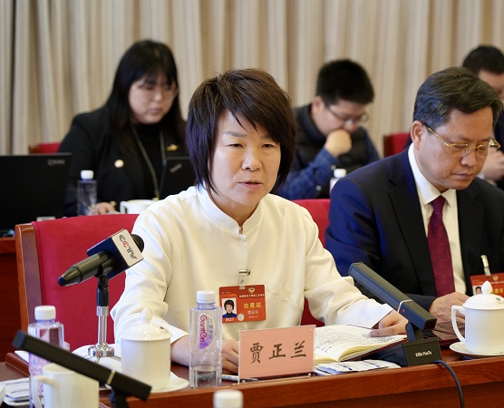 贾正兰委员 特派北京记者  杜静波  摄(1130238)-20240310075822.jpg