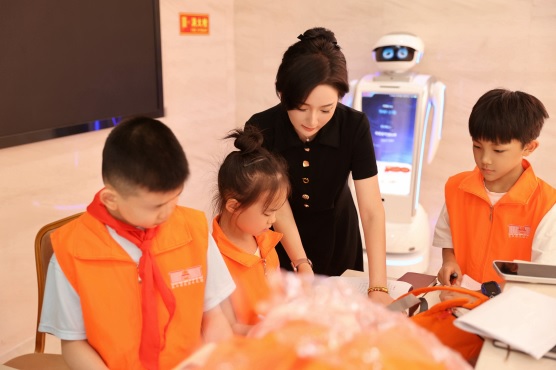 1722474008125317.jpg (图片新闻)小小讲解员:“人民政协在陕西(1259660)-20240801085844.jpg