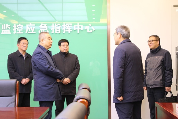 商洛市政协主席王宁岗在中心城区走访看望市(1378673)-20241212092428.jpg