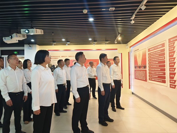 组织政协机关干部参观汉滨区检察院反腐倡廉(1444372)-20250206093610.jpg