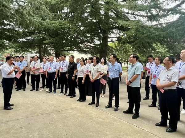 彬州市政协委员视察全市中小学基础设施建设(1448968)-20250210092353.jpg