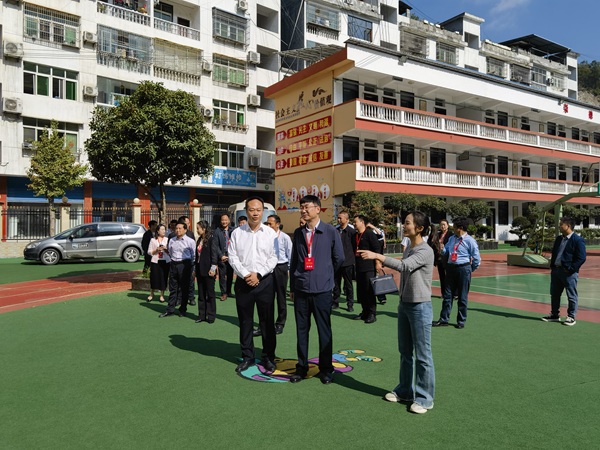6县政协开展紧密型城乡教育共同体建设调研(1462951)-20250224091025.jpg