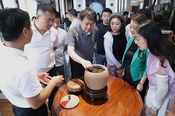 7月23日，西安市新生代企业家联谊会组织(1651735)-20250731092227.jpg
