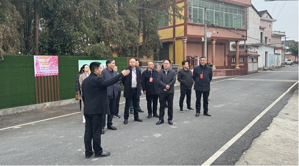 （有配文）城固县政协调研全县农村人居环境(1811709)-20251222085119.jpg