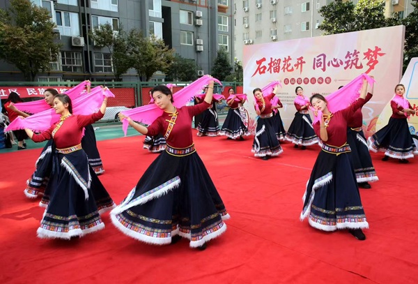石榴花开聚同心_百味市集暖邻里(2009734)-20260605091930.jpg