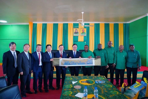 致公党陕西省委会主委张华俊随致公党中央代(2009722)-20260605091942.jpg