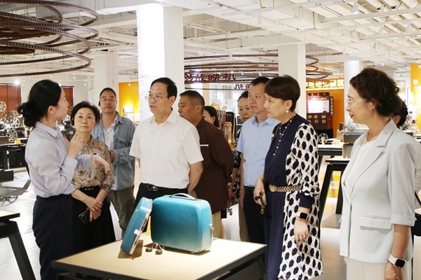 （港澳台侨和外事委员会）寻史践初心_同心(2134314)-20260922101213.jpg