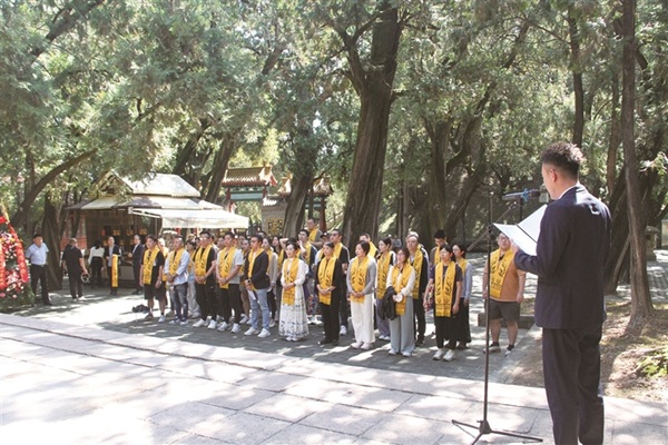 04_2141385_zhangl_1790516362050_s.jpg